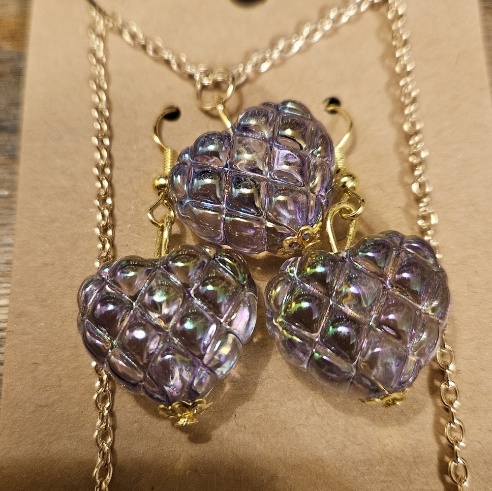 Clear/Purple'ish Heart Gold Tone Necklace And Earring Set - Picture 7 of 13